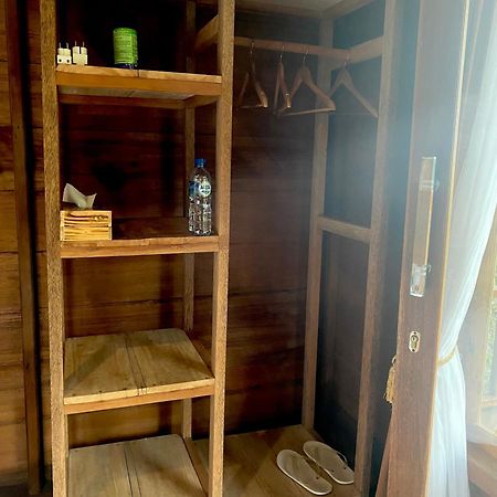 Uma D'Nyuh Homestay Singaraja Extérieur photo