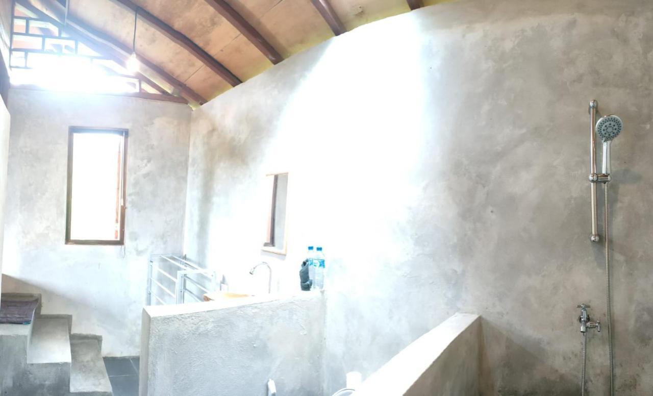 Uma D'Nyuh Homestay Singaraja Extérieur photo